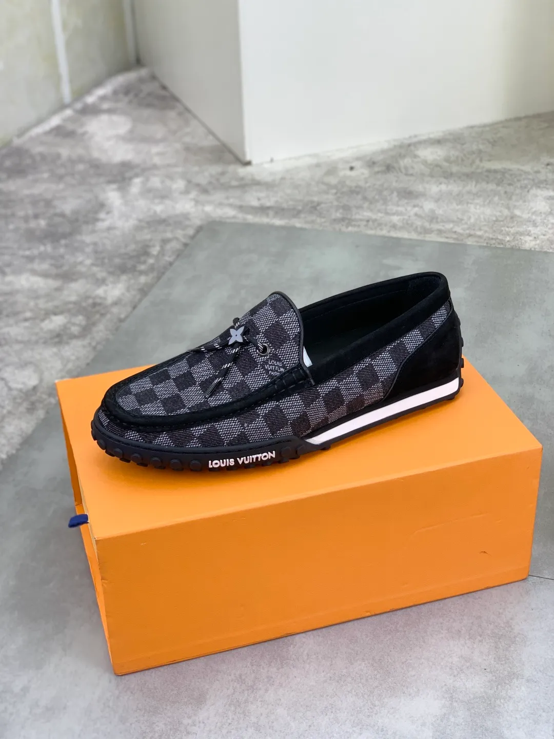 Men's Men's Shoes 💰P640 New Style 💶[LOUIS VUITTON] Water-dyed Niuli Original Order New Style 🍀LV Louis Vuitton *——Top version of LV classic leather shoes! Made of imported original calfskin, original leather side strips and wear-resistant high-end rubber outsole! High quality products! Color: black optional Size: 39-45